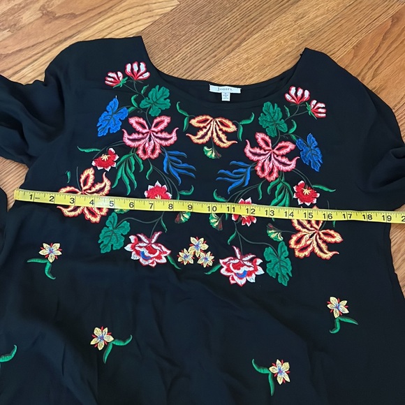 Jodifl BOHO Embroidered floral high low dress. - Picture 9 of 11